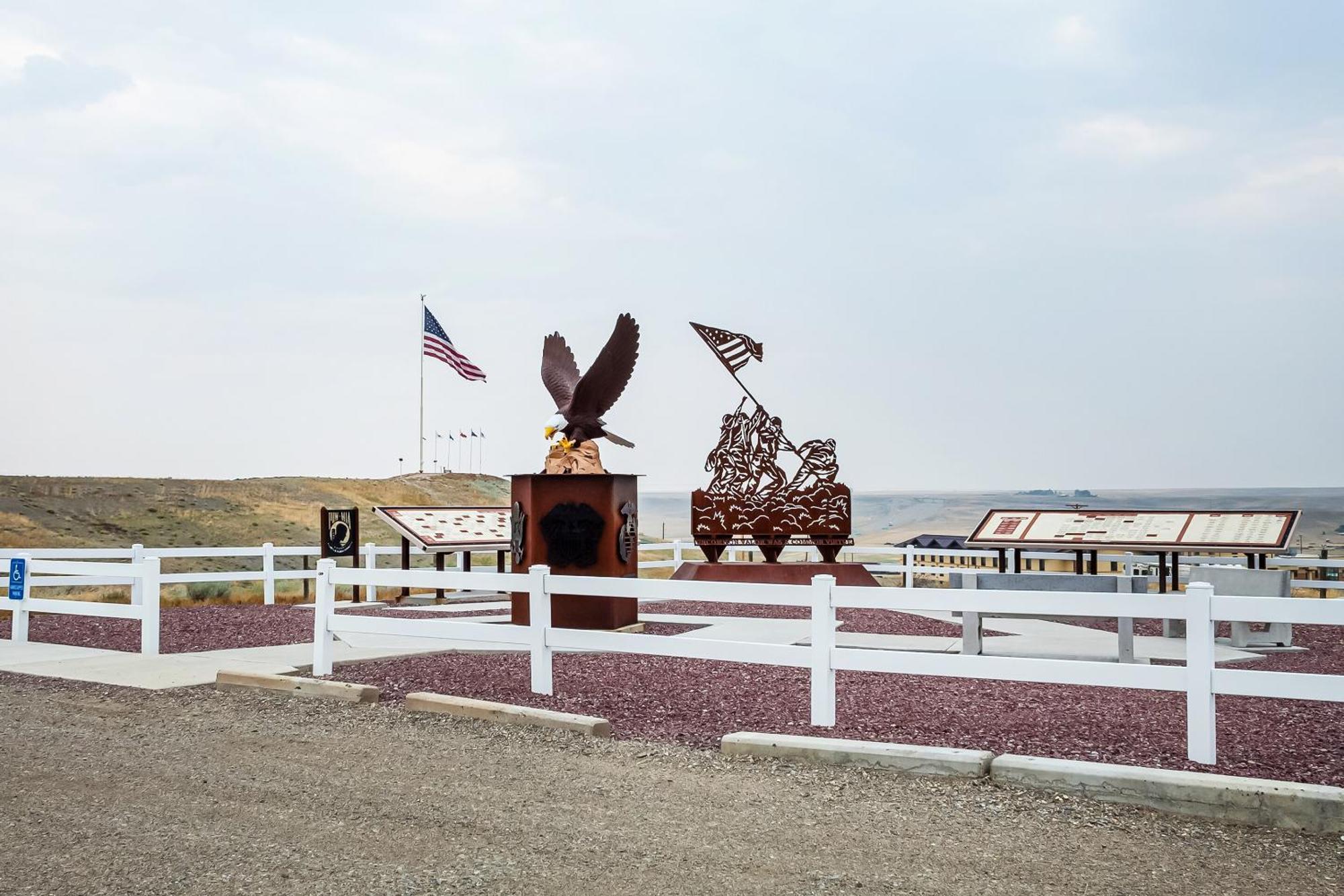 Oyo Hotel Shelby Mt Hwy 2 & I-15 Екстериор снимка